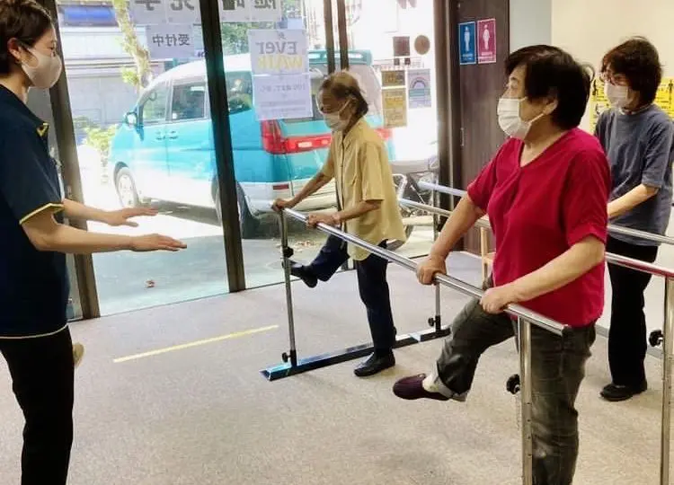 株式会社エバーウォーク